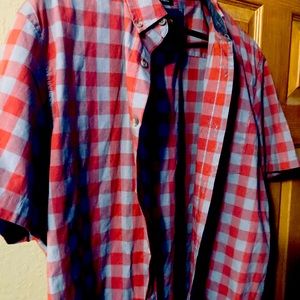 Short Sleeve Plaid Button Down Casual Shirt / Red and Gray box plaid